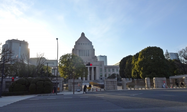 일본 도쿄 중심 관청가에 자리잡고 있는 일본국회의사당. 김성곤 선임기자 gsgs@public25.com