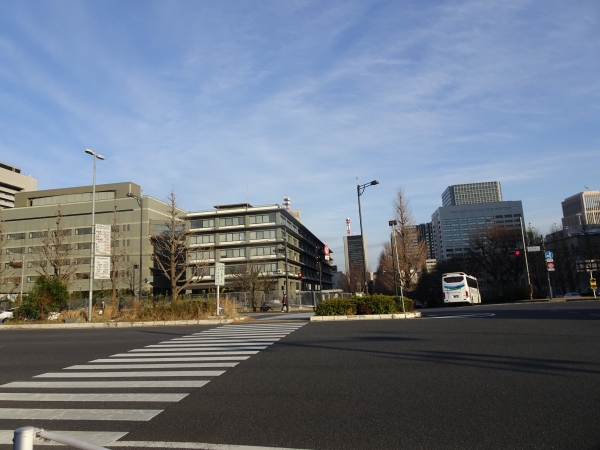 일본 도쿄 중심가에 자리잡고 있는 정부 부처들. 일본은 2025년부터 순차적으로 공무원 정년을 연장하는 안을 내년 초 국회에 제출할 예정이다. 공생공사닷컴 자료 사진