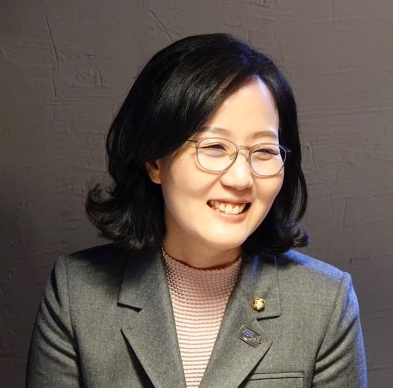김현아 전 의원. 김현아 전 의원 SNS 프로필 사진.