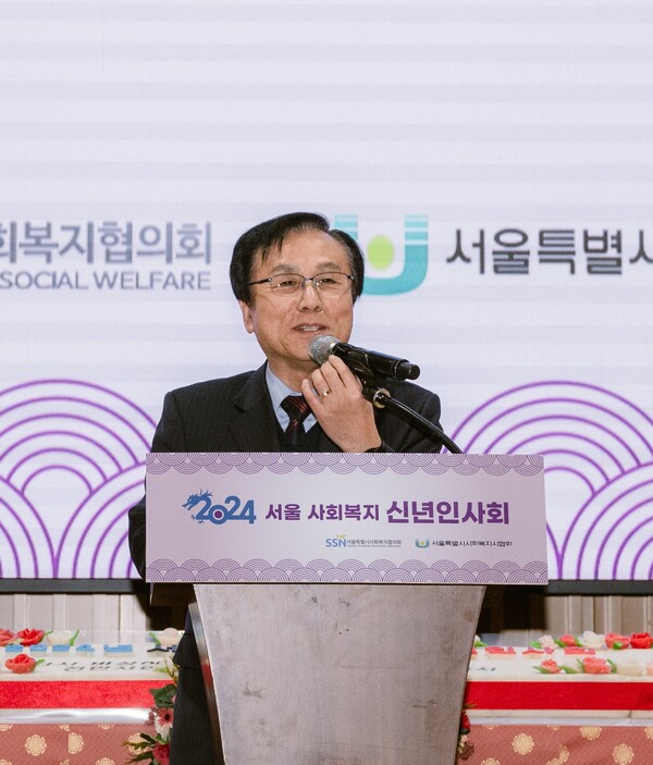 강석주 보건복지위원장이 신년인사회에서 발언을 하고 있다. 서울시의회 제공