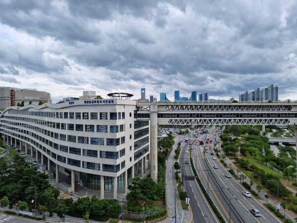 이달 15개 부처에서 모두 18명의 개방형 직위에 대한 공모를 진행한다. 사진은 정부세종청사 모습. 퍼블릭타임스DB