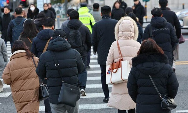 [기상속보]오늘날씨 출근길 일교차 커 건강주의 서울 낮 11도...27일 전국 눈·비 등 주말,주간예보/사진=연합뉴스