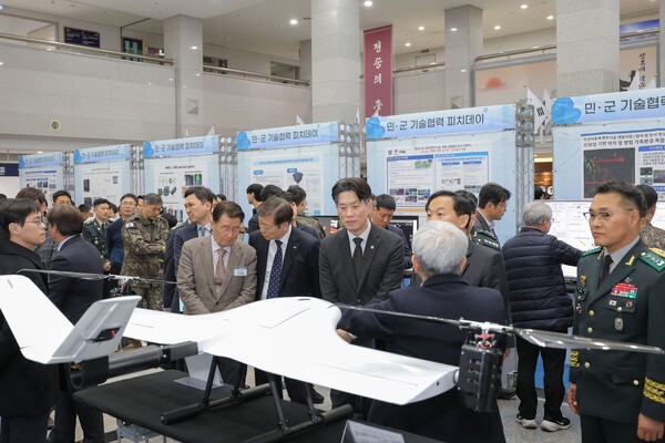 AI 강군 이끌 과학기술 분야 전문특기병 선발