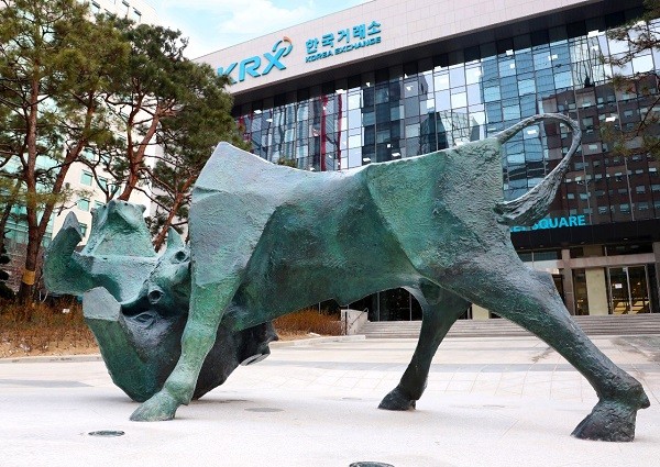 [코스피·코스닥, 한화시스템 한미약품 HD현대일렉트릭 BNK금융지주 SK디... - 뉴스 썸네일 이미지
